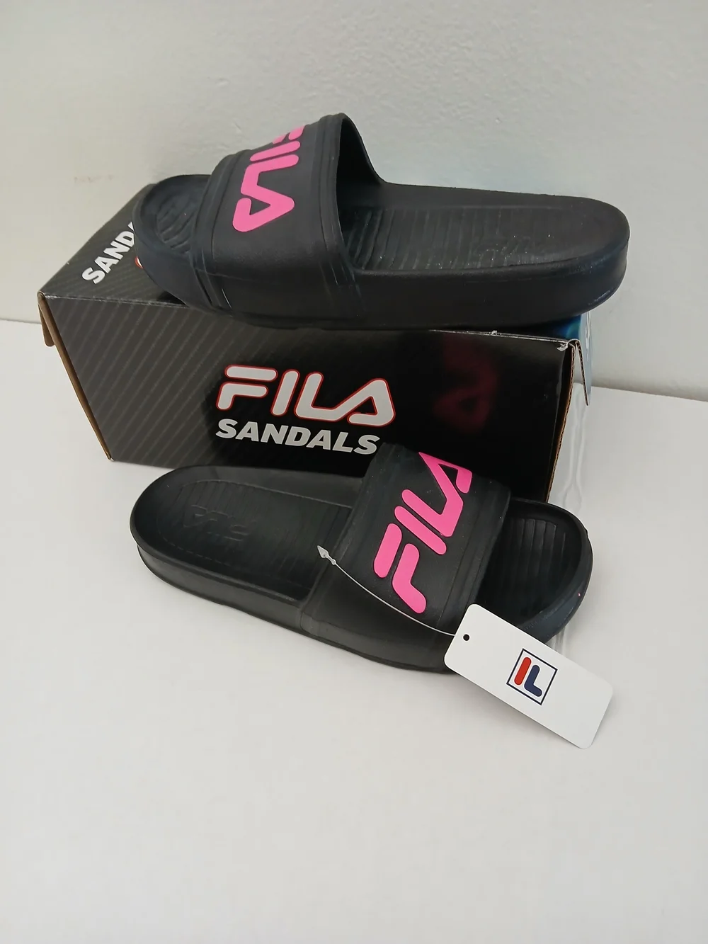 Fila Black Slide Sandals with Pink Kids Various Sizes New $18